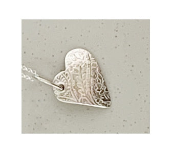 EMBOSSED HEART NECKLACE