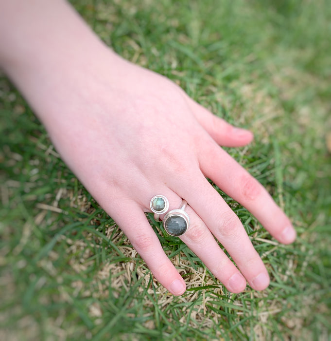 LABRADORITE RING